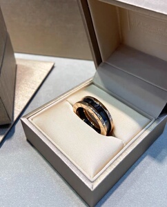 bv 宝格丽 经典必入黑陶瓷戒指 窄版黑陶瓷戒指