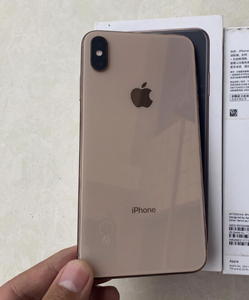 女生自用 苹果xm256 金色 国行正品 三网通