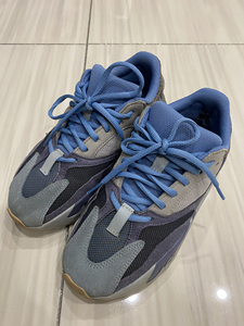 椰子yeezy700 碳蓝色 女款38码 柜台正品 低价闲置