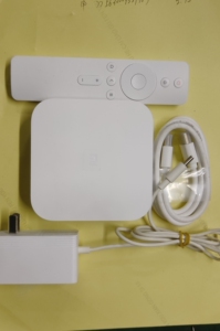 小米3pro机顶盒,配件齐全,功能全好目测9成新,闲置出