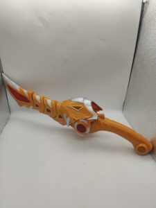 铠甲勇士裂地刀