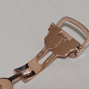 卡地亚手表表扣螺丝