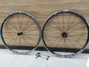 [已售出]fulcrum r5轮组 妇科龙r5轮组