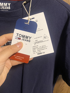 tommyjeans女士长款t恤全新吊牌在120斤以内