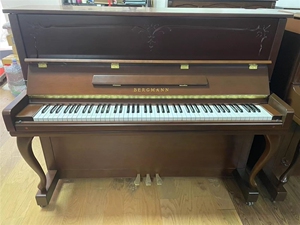 00liu水样的青春淘宝【琴行搬迁】钢琴大处理英昌伯格曼b121钢琴