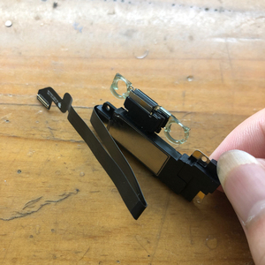 苹果xr听筒排线总成更换此听筒排线总成可以解决以下问题(除主