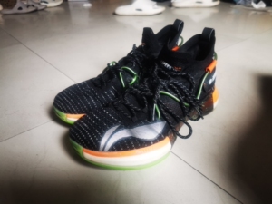 李宁篮球鞋闪击6万圣节成色88新43码白菜价便宜处理了回回血