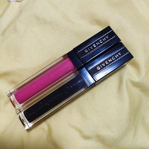 givenchy/纪梵希唇彩/唇釉禁忌之吻漆光唇蜜01滋润1