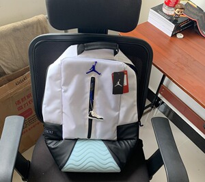 jordan 乔丹aj11 retro 11经典大容量书包双