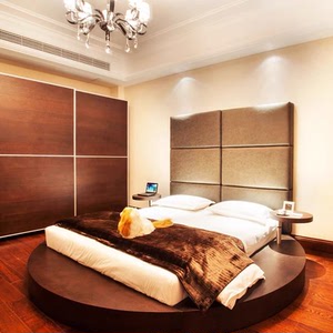 楷模大普圆床 1.5 不含床垫,正常使用痕迹(外地工作用得少