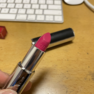 纪梵希小羊皮205