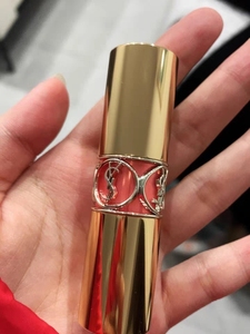 杨树林ysl圆管14色号.很润,带一点点细闪