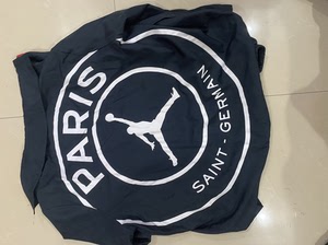 大巴黎aj联名外套教练夹克买来穿了一两次