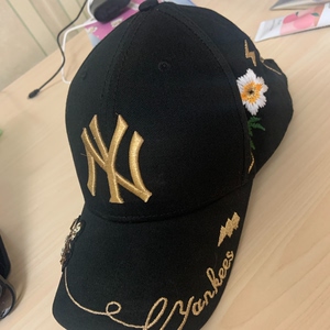 mlb yankee合作朴灿烈同款帽子 轻微使用痕迹 均码