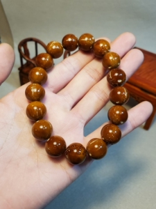 顶级正圆紫金鼠光珠1.2颗颗精品,不怕水不怕汗盘玩后期牛津红