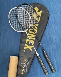 音乐老师闲置特价出售一对2支装尤尼克斯羽毛球拍vtzf黑白特
