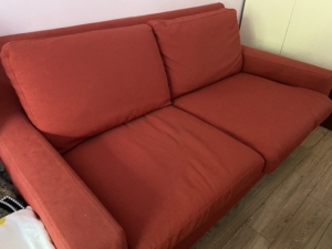 红苹果双人沙发,八成新,长1米6,进深0.9米,北京同城自提