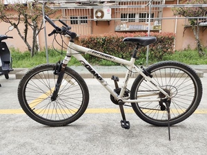 出一辆自用闲置giant捷安特小林肯山地车 ,铝合金车架,s_阿里巴巴找货