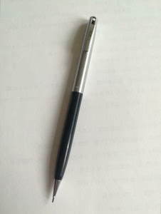 犀飞利帝国440黑杆半钢自动铅笔(带贴纸品相相当好)。