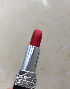 正品迪奥999滋润版,外壳钻石形,韩免入手,打算自用的,所以