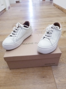 9新,美国韦恩vaine flex老爹小白鞋,36码,鹿皮.