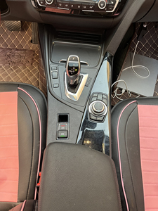 宝马# 3系 3gt 改装电子手刹 中央通道都是原厂原车配