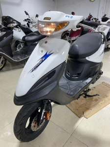 二手摩托车,踏板车,女装车原装白色雅马哈福喜100.二手踏板