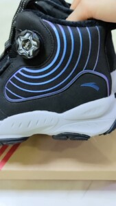 anta安踏纽扣鞋冬季加绒保暖鞋 品牌鞋子质量绝绝子 版型_阿里巴巴找