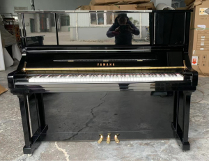 雅马哈钢琴yu128