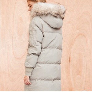 全新正品带吊牌 拉夏贝尔 candies系列 豆绿色羽绒服