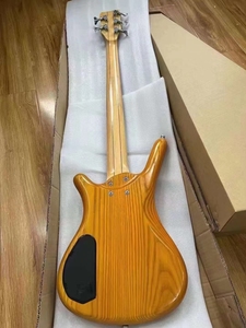 出一把握威巡洋舰双美金五弦电贝司,蜂蜜黄,非常漂亮,整体成色