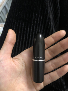 专柜购入mac口红  mangrove色号 非常好看时候新年