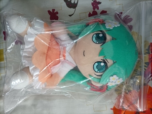 000人付款淘宝初音未来2020雪初音 gift娃娃玩偶 snow miku我家的