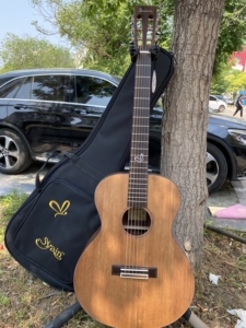 000人付款淘宝雅依利 夜莺单板  旅行古典吉他 38寸 原声 蝴蝶款.