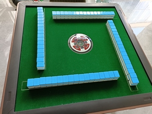 【喜迎门】麻将机,京东旗舰店买的,麻将牌44号,136张,几