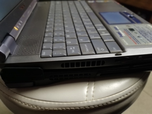 sony pcg-r505gl图拉丁奔三笔记本能正常开机使用