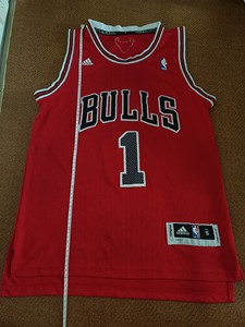 全新无吊,公牛队1号罗斯球衣,s码,衣长70,阿迪达斯稀有款