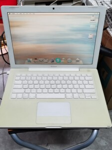 苹果小白 apple macbook a1181二手电脑