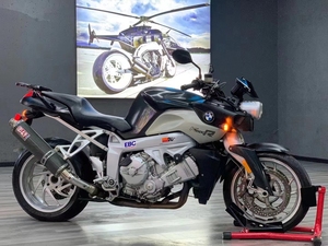 重机车跑车宝马400cc