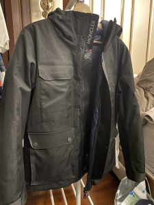 蒙口 moncler 羽绒服 大舌头联名 男女同款有nfc防