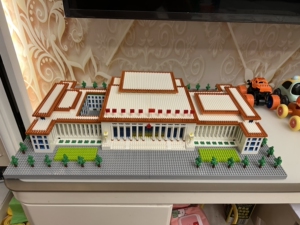 乐高积木"人民大会堂",已拼装好,喜欢的可以下单,只限合肥自