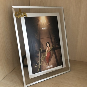 孟美岐亲笔签名