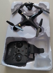 宝贝星无人机,9成新,带配件,可联手机app,买时299元