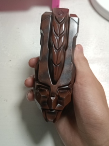 戴拿奥特曼的变身器