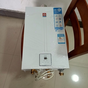 樱花燃气热水器10升