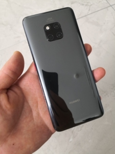 95新华为mate20proud 8 128g 自用手机