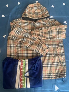 burberry/博柏利格纹拼接防晒冲锋衣两面穿