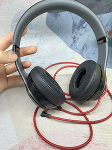 beats solo2插线款 不是蓝牙的哦 原装正品