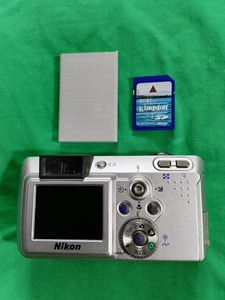 尼康e3700  ccd数码相机老相机,功能正常,成色非常干