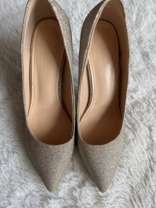 卡卡妮亚女鞋,37码,实物实拍